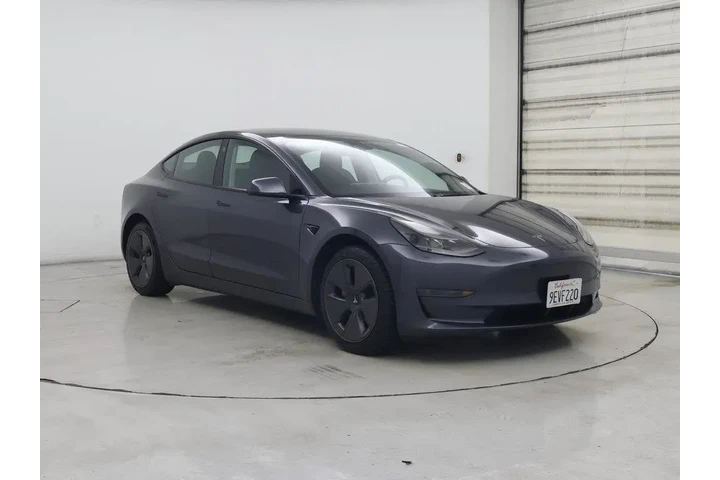 $26998 : Tesla Model 3 2023 4dr Sedan image 1