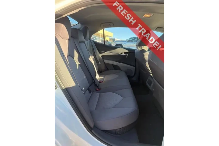 $27874 : Toyota Camry Hybrid 2024 LE image 9