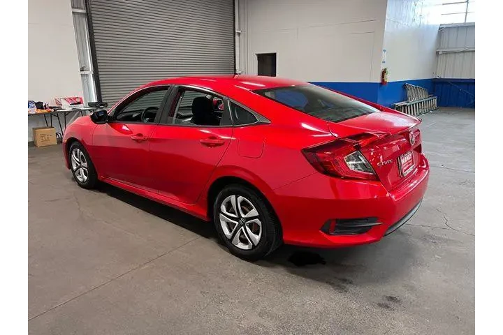 $16433 : Honda Civic 2017 LX 4dr Seda image 6