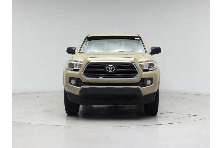 $23998 : Toyota Tacoma 2017 4x4 SR5 V image 5