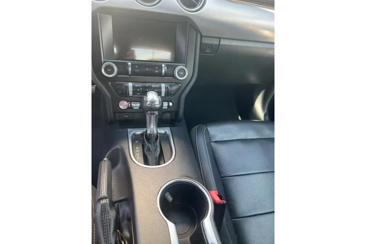 $24490 : Ford Mustang 2022 EcoBoost P image 10