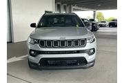 $22710 : Jeep Compass 2024 4x4 Latitu thumbnail