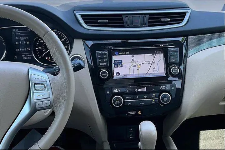 $8500 : Nissan Rogue 2015 AWD S 4dr image 9