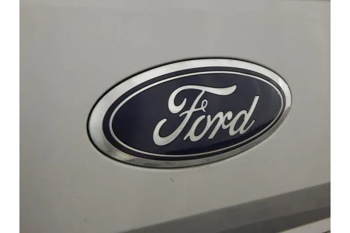 $27498 : Ford F-150 2020 4x4 XLT 4dr image 6