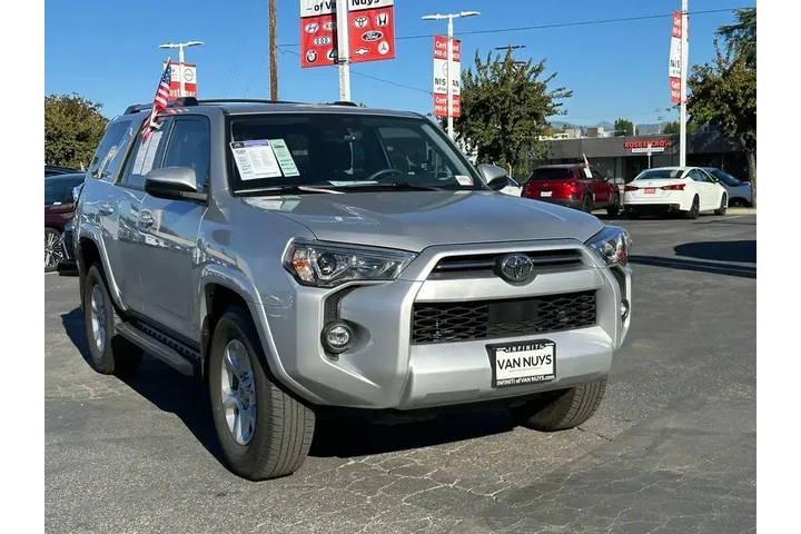 $36995 : Toyota 4Runner 2023 4x2 SR5 image 8