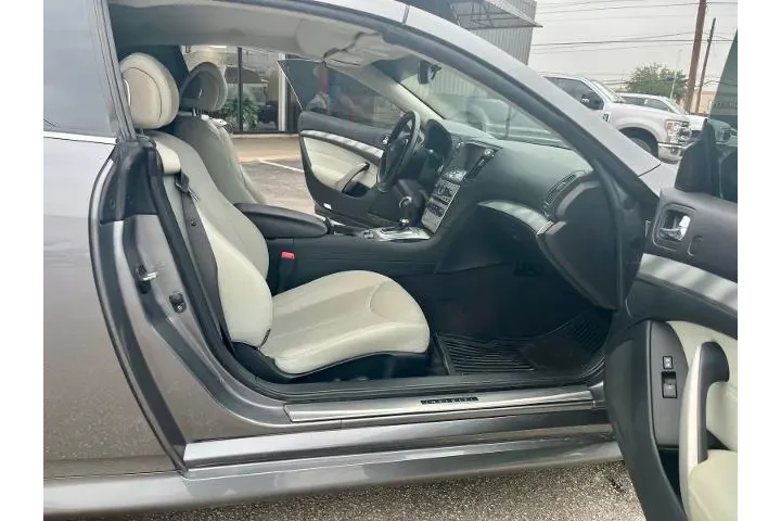 $12773 : INFINITI G37 Convertible 201 image 7
