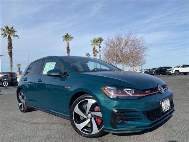 $18999 : 2018 Volkswagen Golf R image 1