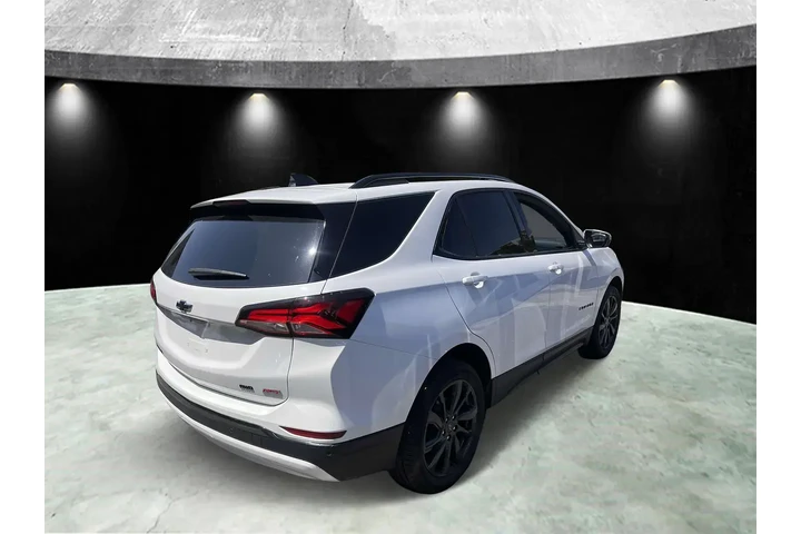 $19985 : Chevrolet Equinox 2023 4x4 R image 6