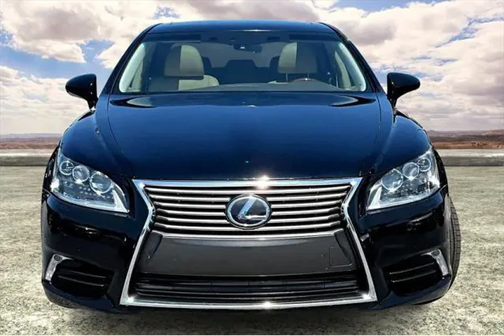 $31399 : Lexus LS 600h L 2015 AWD Hyb image 2