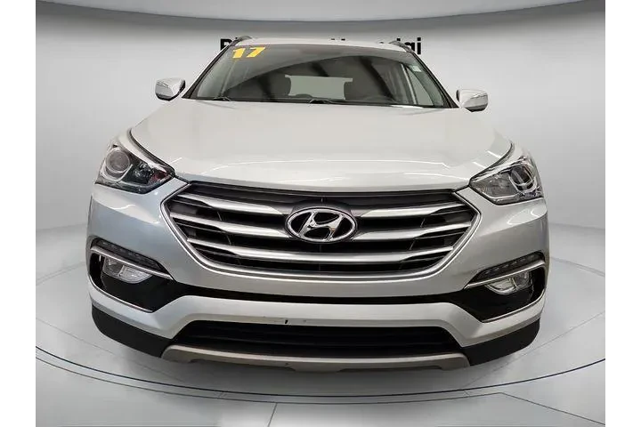 $12692 : Hyundai SANTA FE Sport 2017 image 4