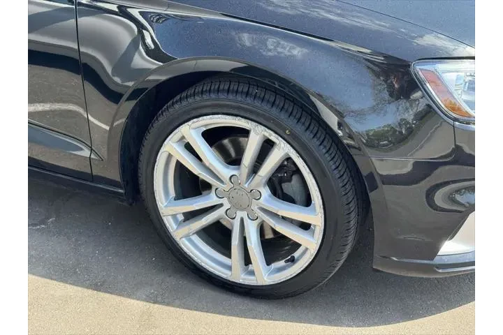 $20860 : Audi A3 2018 AWD 2.0T quattr image 9