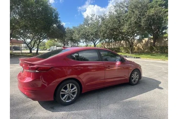 $7500 : Hyundai ELANTRA 2017 SE 4dr image 5