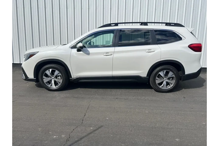 $29994 : Subaru Ascent 2023 AWD Premi image 3
