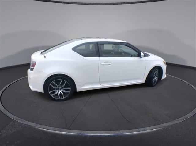 $10000 : PRE-OWNED 2015 SCION TC BASE image 9