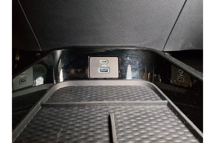 $24998 : Ford Mustang Mach-E 2021 AWD image 6