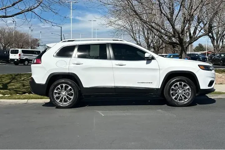 $17995 : Jeep Cherokee 2019 4x4 Latit image 8