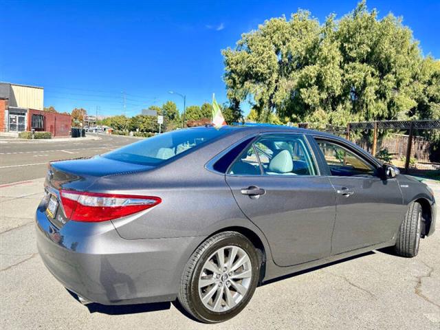 $18995 : 2016 Camry Hybrid XLE image 9