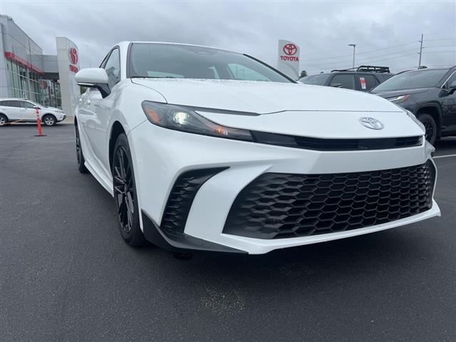 $34575 : PRE-OWNED 2025 TOYOTA CAMRY SE image 10