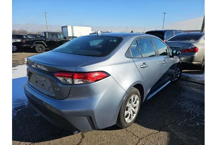 $18493 : Toyota Corolla 2024 LE 4dr S image 4