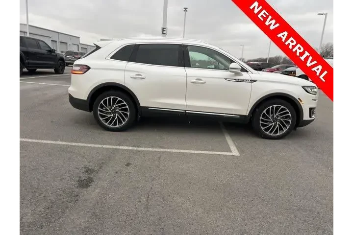 $19997 : Lincoln Nautilus 2019 AWD Re image 9