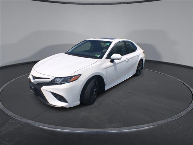 PRE-OWNED 2018 TOYOTA CAMRY L image 4