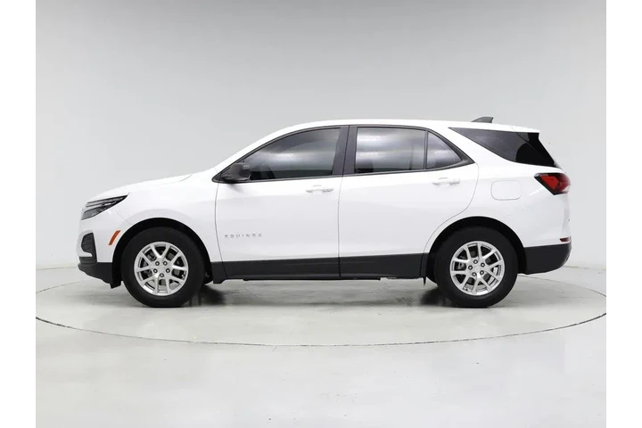 $24998 : Chevrolet Equinox 2024 LS 4d image 3