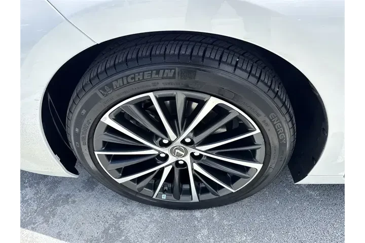 $36988 : Lexus ES 350 2022 4dr Sedan image 10