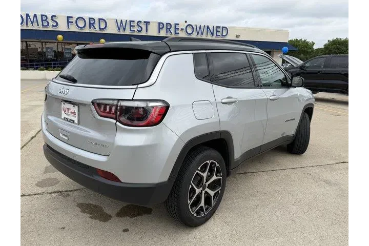 $25874 : Jeep Compass 2025 4x4 Limite image 5