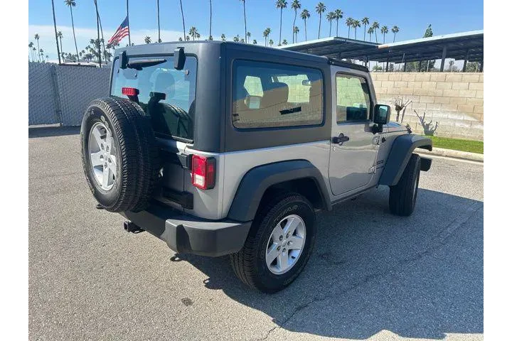 $17995 : Jeep Wrangler JK 2018 image 4