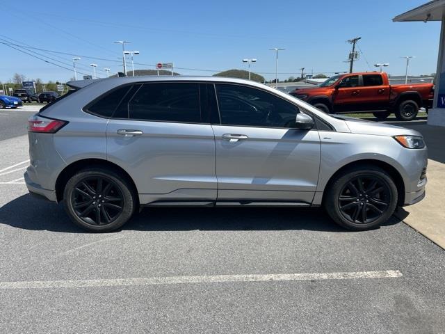 $26049 : PRE-OWNED 2020 FORD EDGE ST L image 6