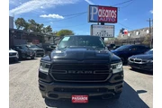 2022 RAM 1500 Laramie Crew Ca thumbnail