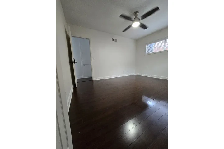 $855 : Rento Cuarto en Azusa image 7