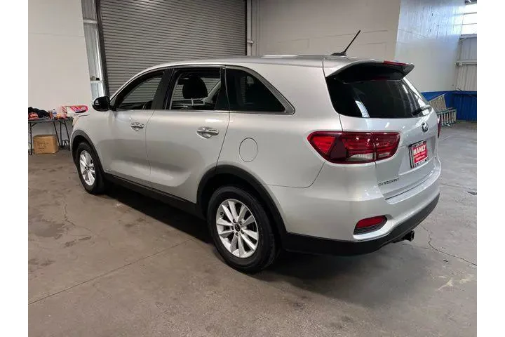 $15970 : Kia Sorento 2020 AWD S V6 4d image 5