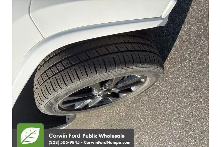 $16000 : Jeep Grand Cherokee 2018 4x4 image 3