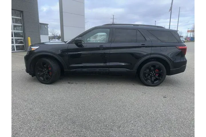 $35495 : Ford Explorer 2022 AWD ST 4d image 2