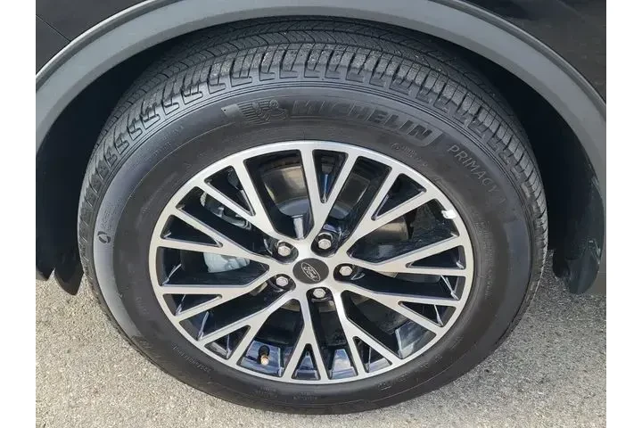 $28995 : Ford Escape Plug-In Hybrid 2 image 9