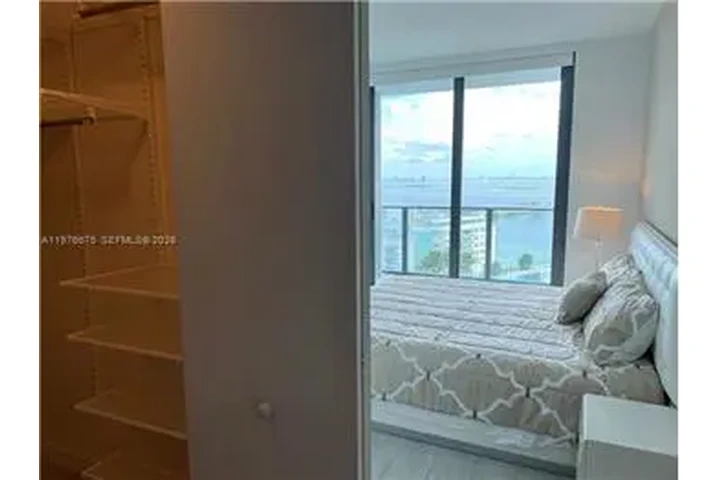 $6300 : Rental property with 3 bedro image 8