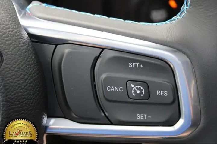 $37995 : Jeep Wrangler 2023 4x4 Rubic image 5