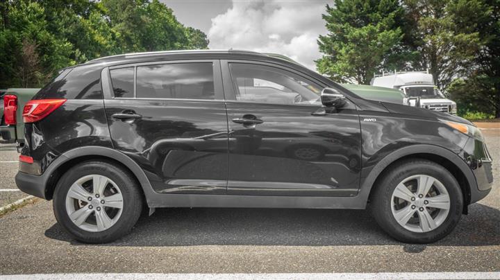 $7000 : PRE-OWNED 2011 KIA SPORTAGE LX image 8