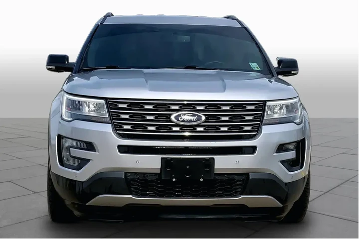 $12865 : Ford Explorer 2017 XLT 4dr S image 4