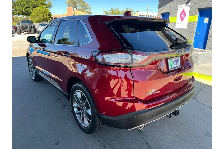 2018 Edge Titanium AWD image 7