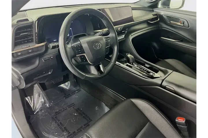 $37800 : Toyota Crown 2024 AWD Platin image 9