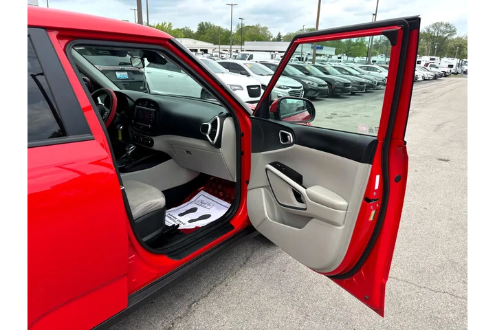 $14980 : 2020 Soul S IVT image 8
