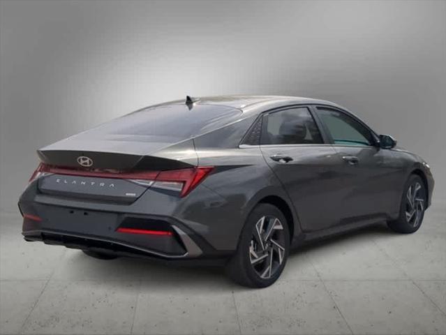 $29660 : New 2024 Hyundai ELANTRA HYBR image 6