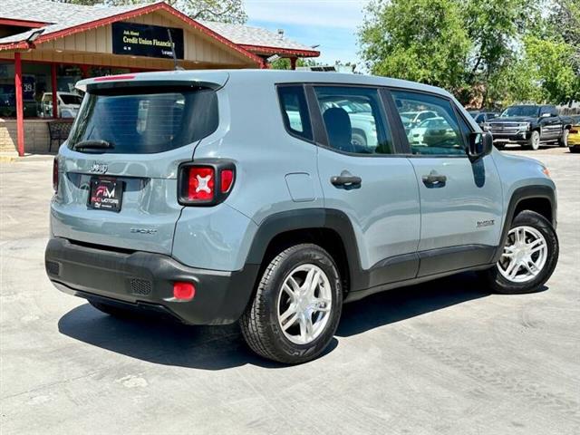 $12500 : 2017 Renegade Sport image 3