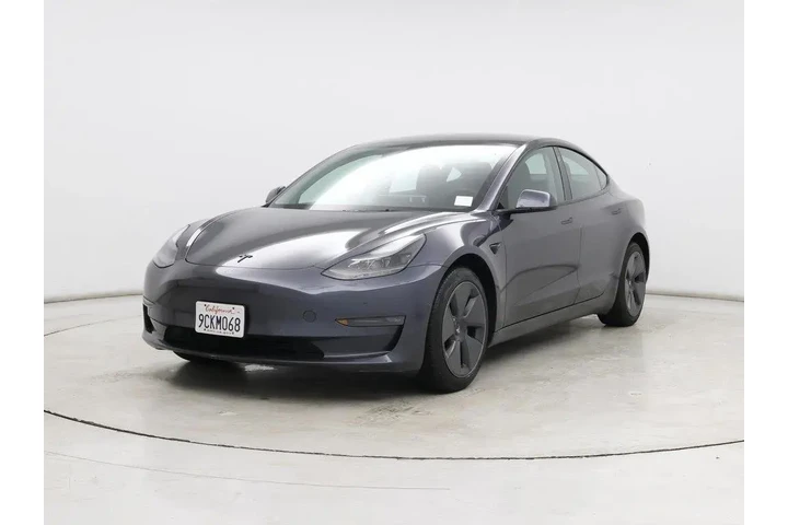 $31998 : Tesla Model 3 2022 AWD Long image 4