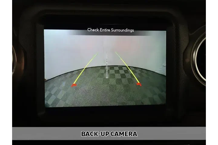 $29893 : Jeep Wrangler 2023 4x4 Sahar image 4