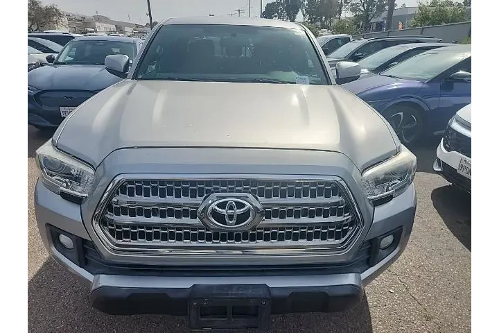 $33991 : Toyota Tacoma 2017 4x4 TRD O image 2