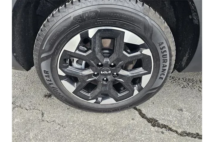 $29500 : Kia Sorento 2024 AWD S 4dr S image 9