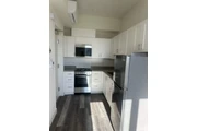 $2200 : Apts thumbnail
